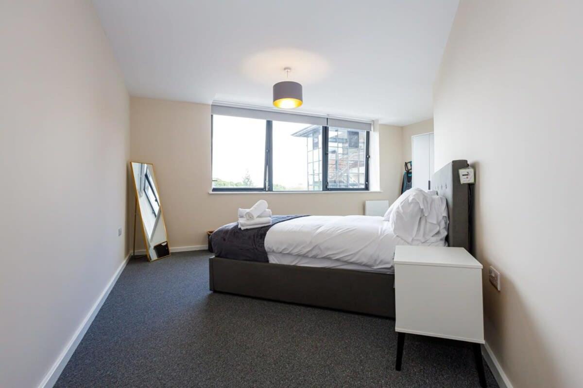 Fantastic Modern 2 Bedroom Apartment,